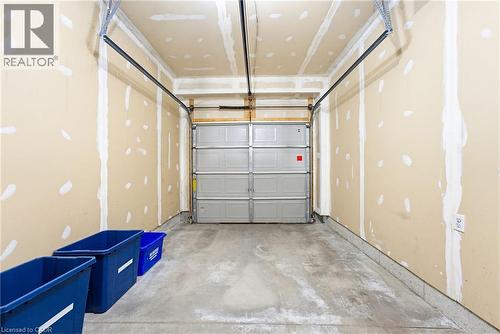 506 Beaumont Crescent, Kitchener, ON - Indoor Photo Showing Garage