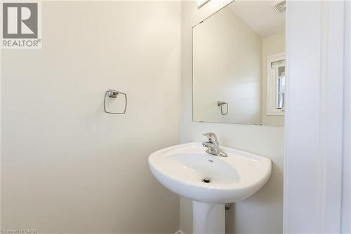 Powder room - 506 Beaumont Crescent, Kitchener, ON - Indoor Photo Showing Bathroom