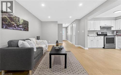30 Bridlewreath Street, Kitchener, ON - Indoor
