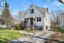 19 WESTDALE AVENUE  Kingston (Central City East), ON K7L 4S1
