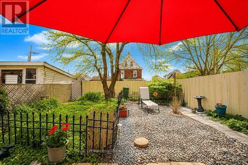 334 Tragina Avenue N, Hamilton (Homeside), ON - Outdoor