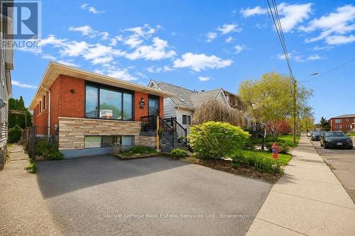 334 Tragina Avenue N, Hamilton (Homeside), ON - Outdoor
