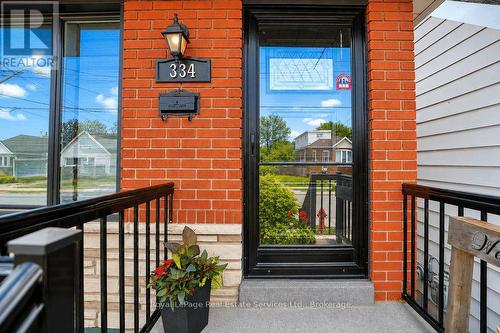 334 Tragina Avenue N, Hamilton (Homeside), ON - Outdoor With Exterior