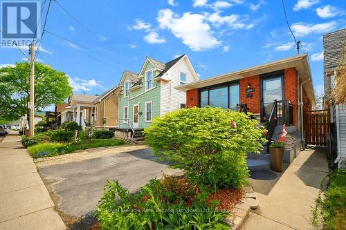 334 Tragina Avenue N, Hamilton (Homeside), ON - Outdoor With Facade