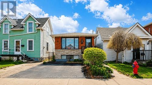 334 Tragina Avenue N, Hamilton (Homeside), ON - Outdoor With Facade