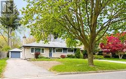 442 SCENIC DRIVE  London South (South J), ON N5Z 3A8
