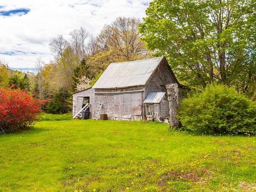 9427 Highway 8, Lequille, NS 