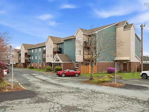 306 1 Lombardy Lane  Dartmouth, NS B2X 3E4