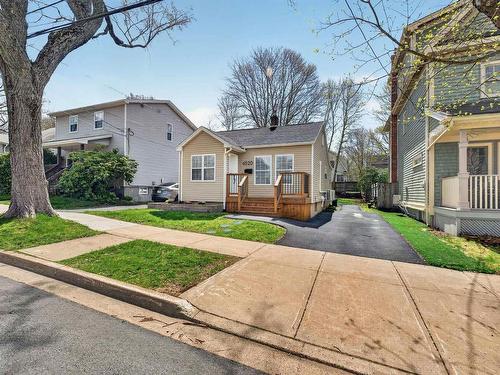 6520 Roslyn Road, Halifax, NS 