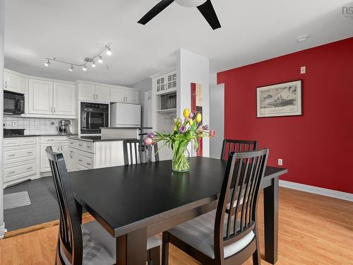 407 2 Lake Drive, Bedford, NS 