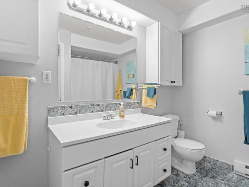 407 2 Lake Drive, Bedford, NS 