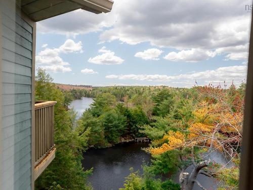 407 2 Lake Drive, Bedford, NS 
