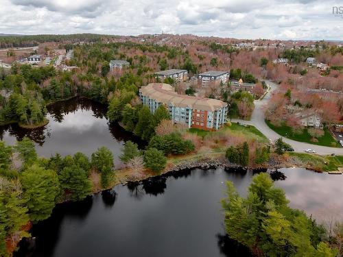 407 2 Lake Drive, Bedford, NS 
