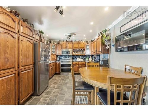 251 Ben Jackson Rd, Hantsport, NS 
