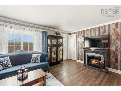 251 Ben Jackson Rd, Hantsport, NS 