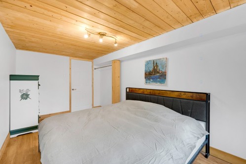 Master Bedroom - 1390 Ch. Indian, Saint-Adolphe-D'Howard, QC - Indoor Photo Showing Bedroom