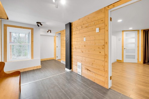 Mud Room - 1390 Ch. Indian, Saint-Adolphe-D'Howard, QC - Indoor Photo Showing Other Room