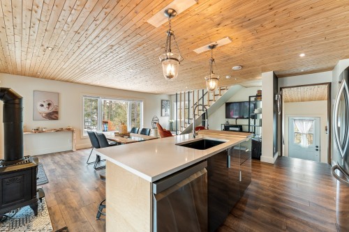 Vue d'ensemble - 24 106E Rue, Magog, QC - Indoor Photo Showing Other Room