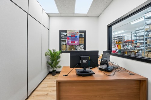 Bureau - 24 Rue Industriel, Saint-Benoît-Labre, QC - Indoor Photo Showing Office