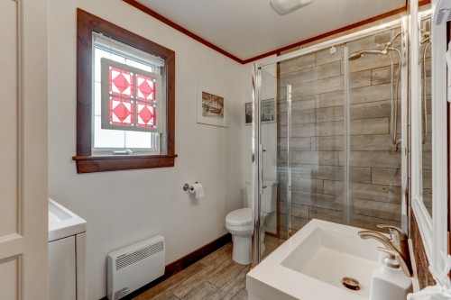 Bathroom - 9 Ch. D'Inverness, Harrington, QC - Indoor Photo Showing Bathroom