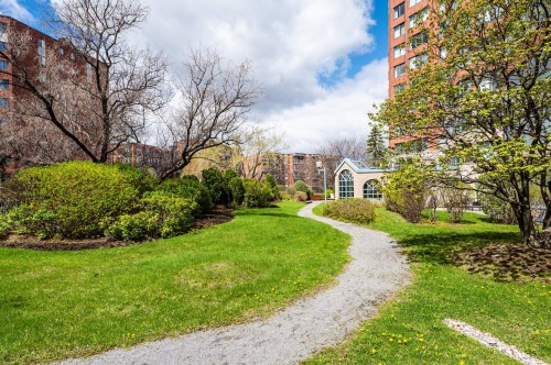 Nearby - 107-815 Rue Muir, Montréal (Saint-Laurent), QC - Outdoor