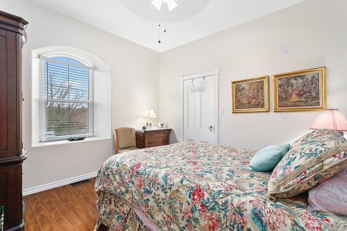 Bedroom - 16 Rue Mill, Portage-Du-Fort, QC - Indoor Photo Showing Bedroom