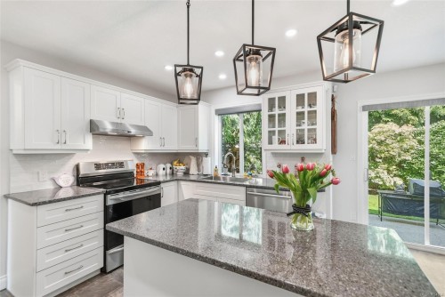 589 Belyea Rd, Qualicum Beach, BC 