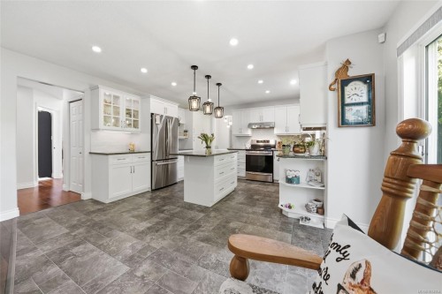 589 Belyea Rd, Qualicum Beach, BC 