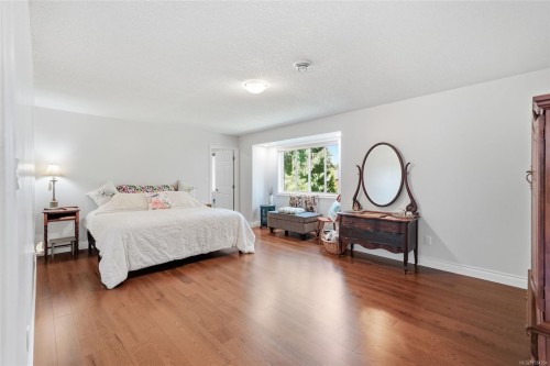 589 Belyea Rd, Qualicum Beach, BC 