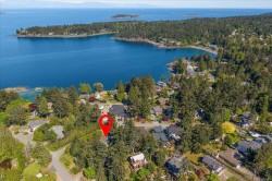 1531 The Bell Rd Nanoose Bay, BC V9P 9B5