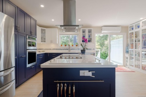 1345 Garrett Pl, Cowichan Bay, BC 