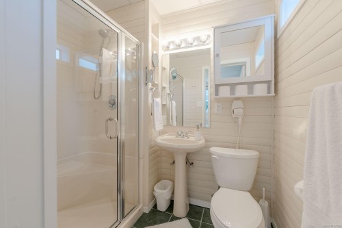 1345 Garrett Pl, Cowichan Bay, BC 