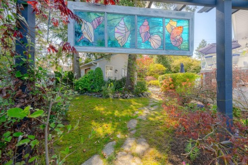 1345 Garrett Pl, Cowichan Bay, BC 