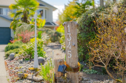1345 Garrett Pl, Cowichan Bay, BC 