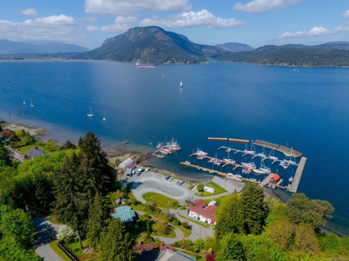 1345 Garrett Pl, Cowichan Bay, BC 