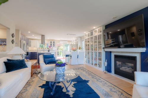 1345 Garrett Pl, Cowichan Bay, BC 