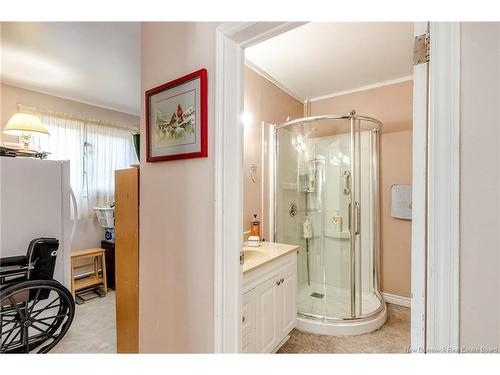 16 Field Rd, Saint John, NB 