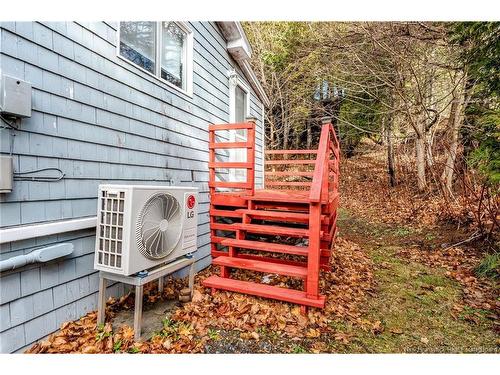 16 Field Rd, Saint John, NB 