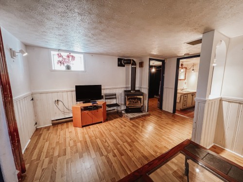 Family Room - 80 Rue Jacques-Cartier S., Saint-Jean-Sur-Richelieu, QC - Indoor