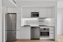 Kitchen - 454-101 Rue Peel, Montréal (Le Sud-Ouest), QC  - Indoor Photo Showing Kitchen With Upgraded Kitchen 