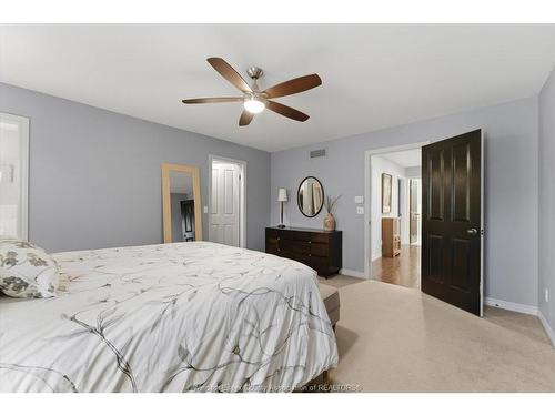 944 Thompson, Windsor, ON 