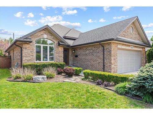 944 Thompson, Windsor, ON 
