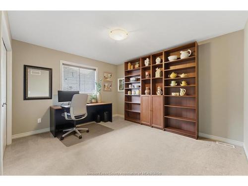 944 Thompson, Windsor, ON 