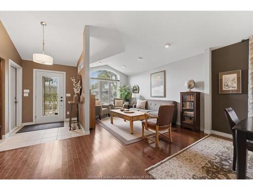 944 Thompson, Windsor, ON 