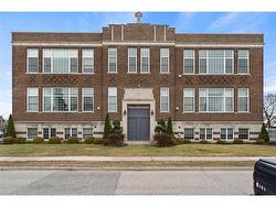 303-647 IRVINE  Windsor, ON N8X 2T4