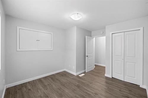 496 Hethrington Ave, Winnipeg, MB 