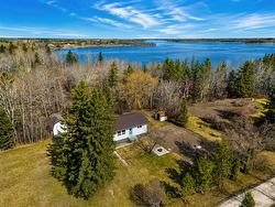 119 Beach RD  White Mud Falls, MB R0E 0V0