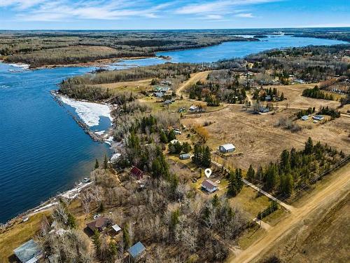 119 Beach Rd, White Mud Falls, MB 