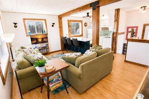 119 Beach Rd, White Mud Falls, MB 