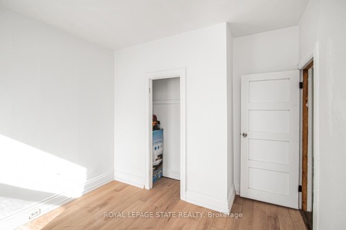 39 Arthur Avenue N, Hamilton, ON - Indoor Photo Showing Other Room